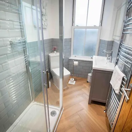 Сasa de vacaciones Luxury Pet Friendly 3 Bedroom With Copper Bath Bowness-on-Windermere