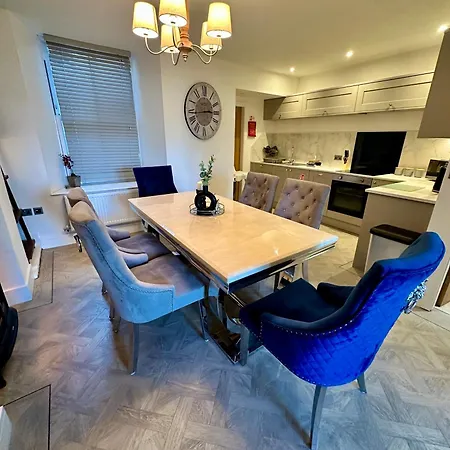 度假居 Luxury Pet Friendly 3 Bedroom With Copper Bath 鲍内斯温德米尔