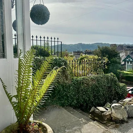 Luxury Pet Friendly 3 Bedroom With Copper Bath * Bowness-on-Windermere