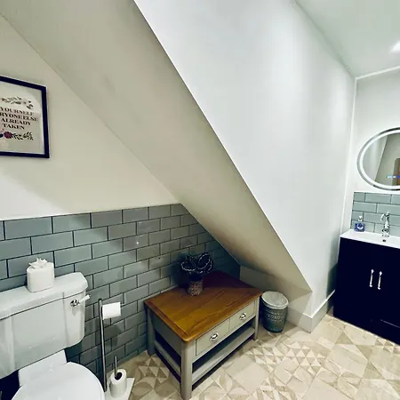 Luxury Pet Friendly 3 Bedroom With Copper Bath *